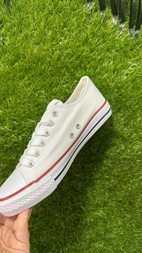 Canvas trainer (white)