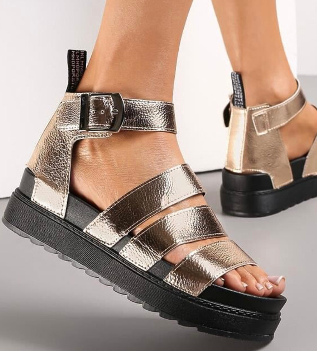 Chunky buckle sandals (ROSE GOLD)