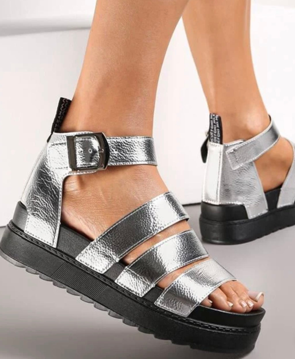 Chunky buckle sandal (silver)