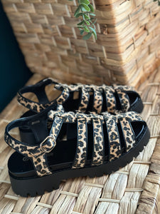 Roxy sandals