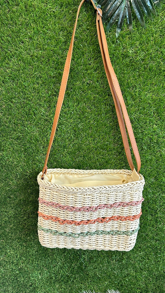Square straw shoulder bag