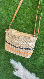 Square straw shoulder bag