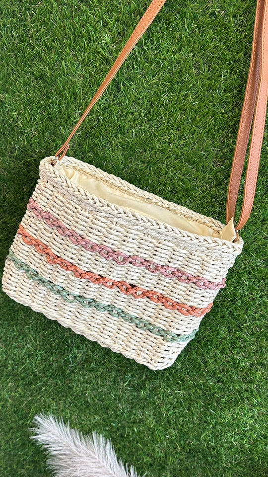 Square straw shoulder bag